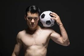 《枪火重生》迎来四周年！官方公开新全家福