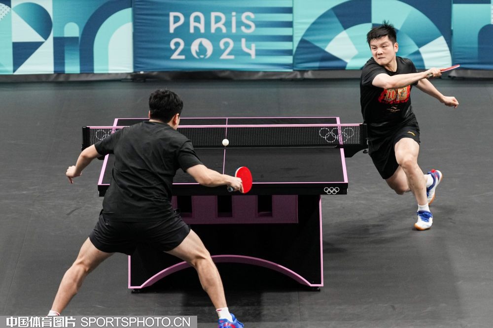 IG再次上演劣势1万翻盘！Theshy格温打出全场最高伤害